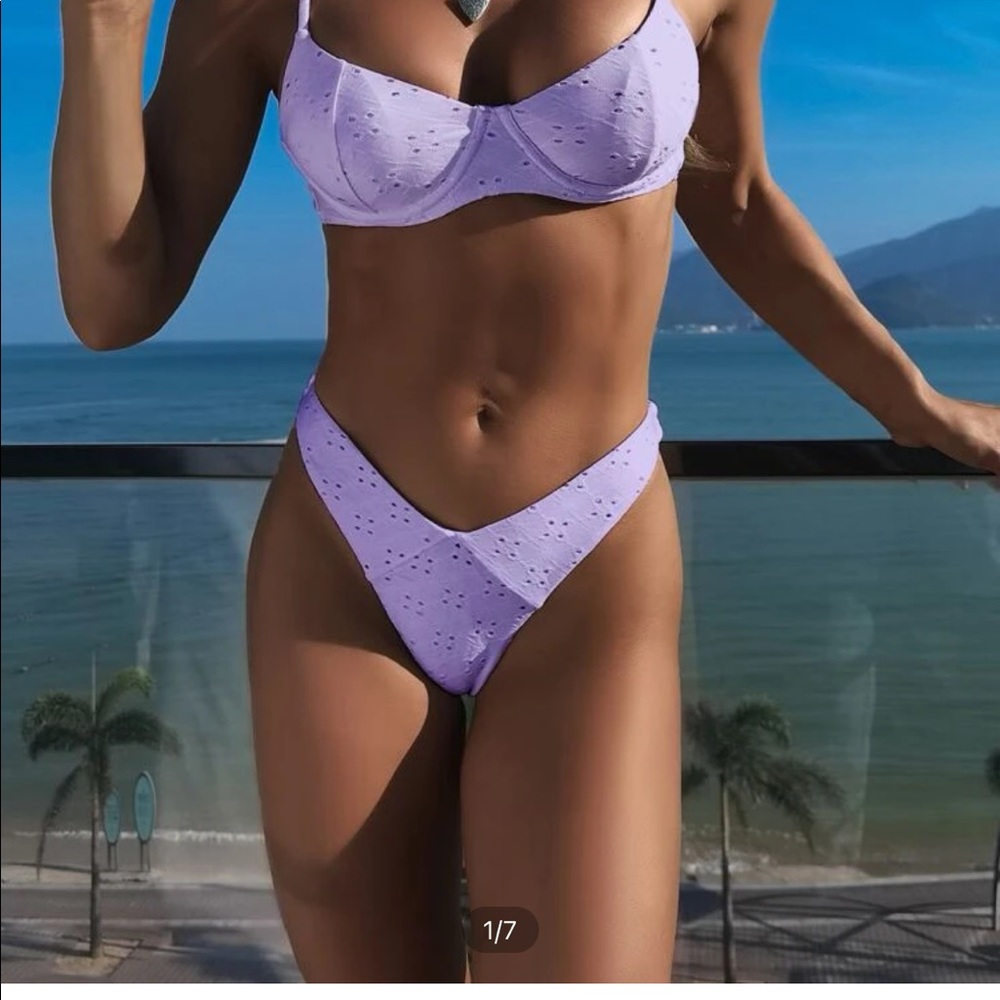 Top/bottom Bikini